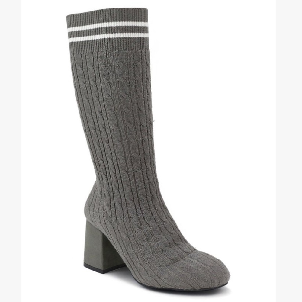 Gray & White Knit Boots! NWT! Size 5.5